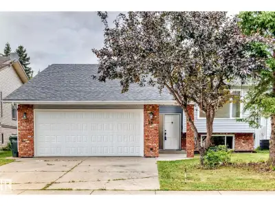 Fresh, modern, and completely move in ready! Welcome to this beautifully renovated home in Nottingha...