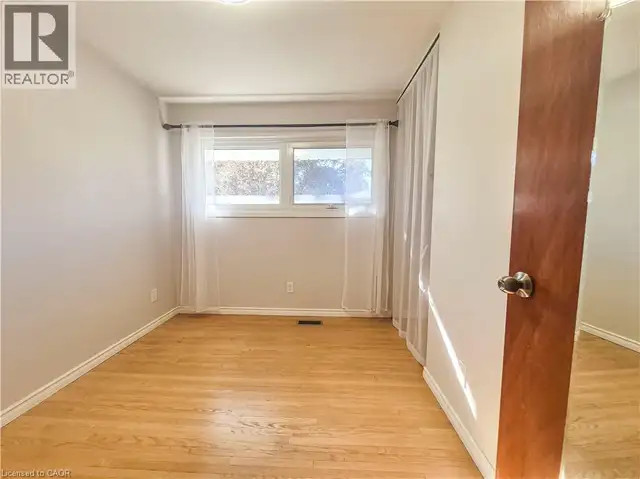 11 DUNCAIRN Avenue Kitchener, Ontario in Houses for Sale in Kitchener / Waterloo - Image 25