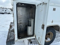 This item(s) are selling by Online Timed Auction Equipment Consignment Auction Bidding Opens: 9 AM -... (image 9)