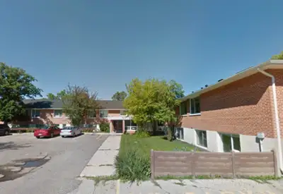 62 Eveline St- Selkirk, MB - 2 Bedroom