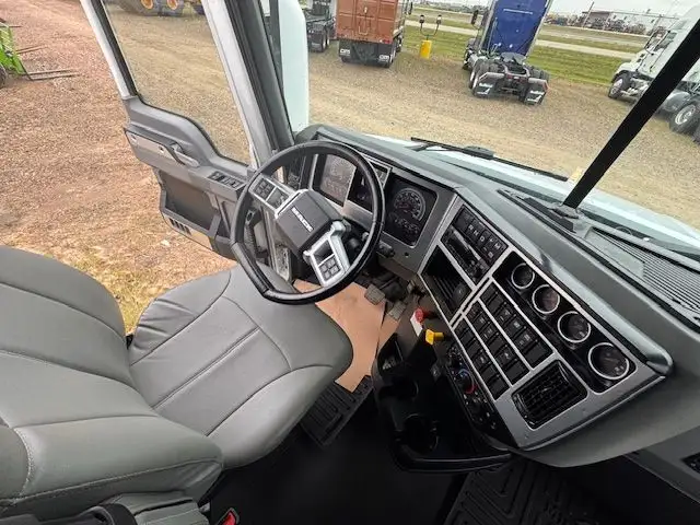 2023 Mack Anthem 64T 48 mDRIVE S40 in Heavy Trucks in Regina - Image 11