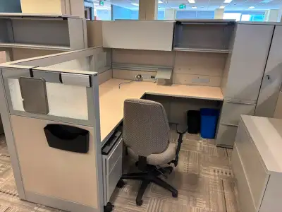 Teknion Leverage Workstation System-6' x 7'-Teknion TOS System!, View more