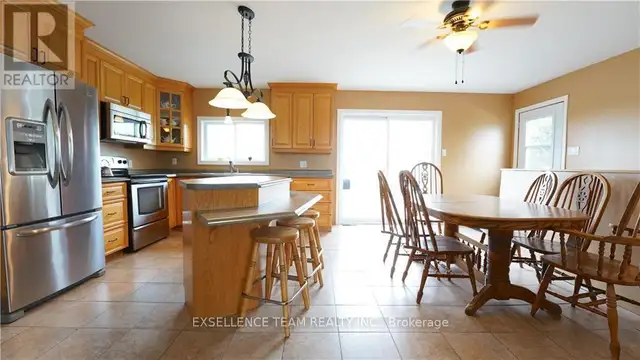 19100 KENYON CONC RD 7 ROAD North Glengarry, Ontario in Land for Sale in Ottawa - Image 23