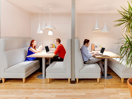 Fully serviced private office space for you and your team dans Espaces commerciaux et bureaux à louer  à Ville de Vancouver - Image 4
