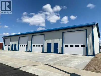 Nearly brand new shop in Vauxhall for rent with easy access to the highway. This bay is 25'x50' and...