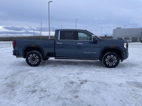 AMVIC Licensed Dealer STOCK # T4102225 AMVIC LICENSED DEALER This 2026 GMC Sierra 2500 Denali Ultima... (image 9)