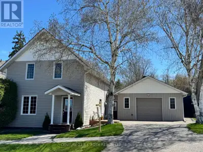 17 PEEL STREET Penetanguishene, Ontario