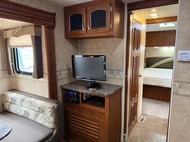 2011 Jayco JAY FLIGHT 29 RLS in Travel Trailers & Campers in St. Albert - Image 21