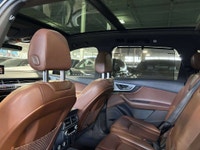 **SUMMER SPECIAL!** FEATURING : 3.0T POWERED, QUATTRO AWD, 7 PASSENGER SEATING, HEADS UP DISPLAY, PA... (image 8)