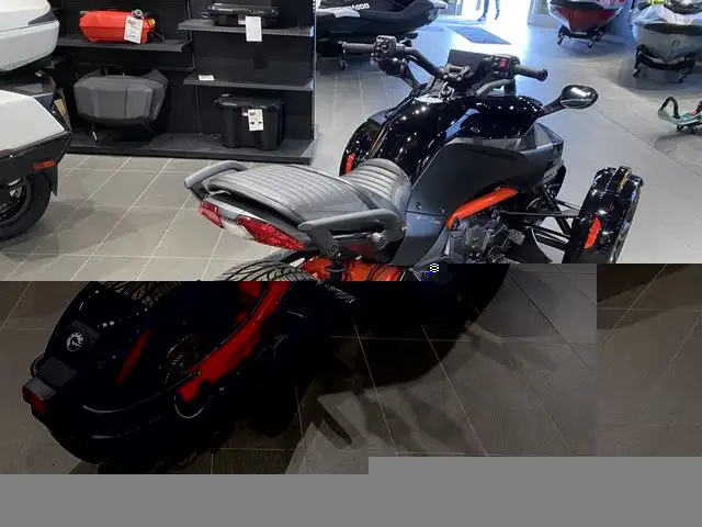 2024 Can-Am Spyder F3 S in Sport Bikes in Norfolk County - Image 13