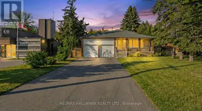 OPPORTUNITY IS KNOCKING! A rare large 5 level backsplit with 4 bedrooms, 3 baths situated on a huge...