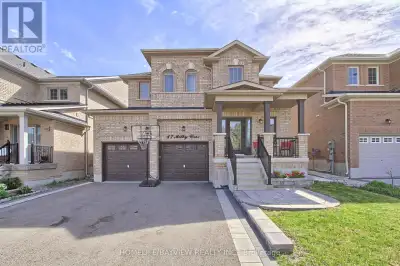 Very Bright, Open Concept 4 Bedroom Home Located In One Of The Best Family Oriented Neighborhoods Of...