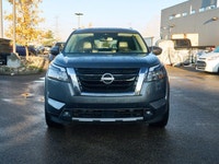 Window Grid And Fixed Antenna, Wheels: 20 Alloy w/Unique Finish, Vehicle Dynamic Control (VDC) Elect... (image 7)