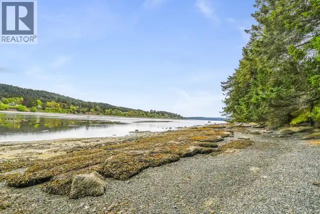 Lot 7 Driftwood Dr Mudge Island, British Columbia in Land for Sale in St. John's - Image 2