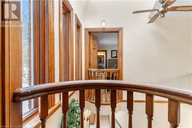 32 MAPLE HILL Drive Kitchener, Ontario in Houses for Sale in Kitchener / Waterloo - Image 31