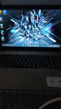 Laptop Asus Vivobook Max a vendre
