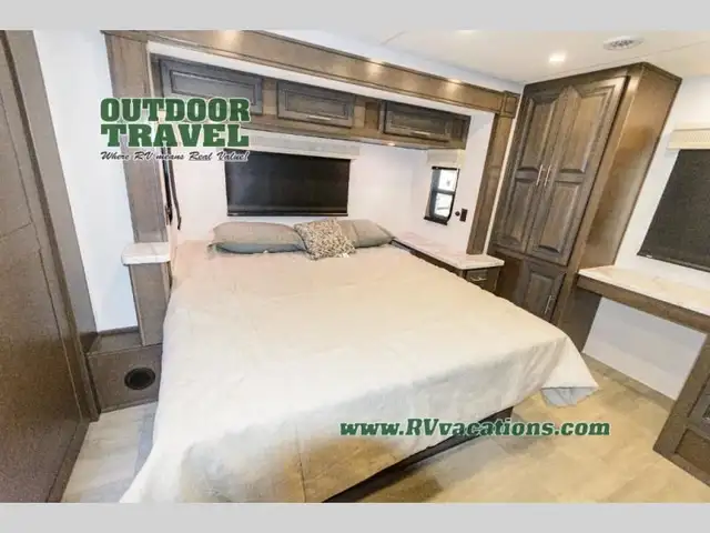 2026 Forest River RV Georgetown 5 Series 34M5 in RVs & Motorhomes in Hamilton - Image 37