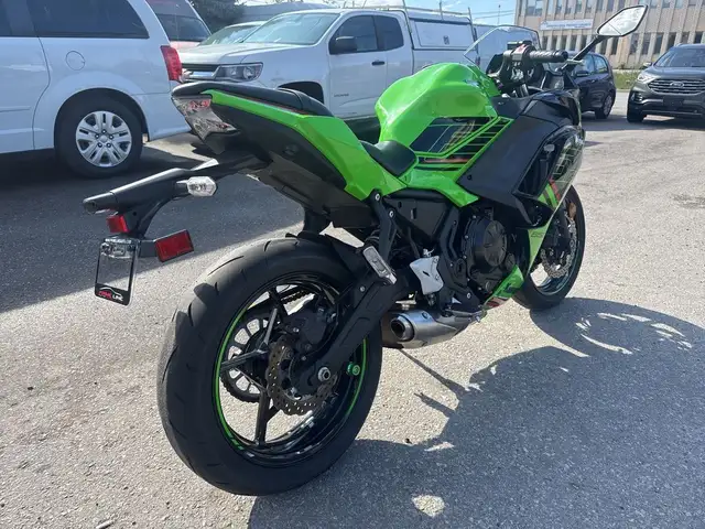 2024 Kawasaki Ninja 650 ~ NINJA 650 ~ ABS ~ KRT EDITION ~ NICE B in Sport Bikes in City of Toronto - Image 6