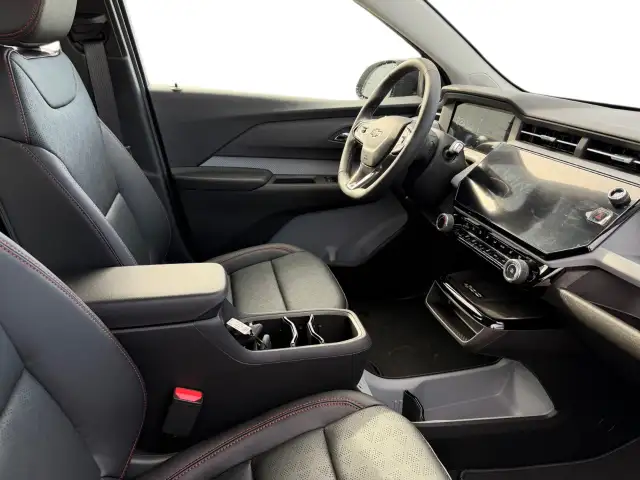 2027 Chevrolet Bolt RS FWD 4dr RS in Cars & Trucks in Lethbridge - Image 18