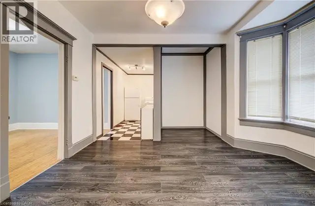 698 KING Street W Kitchener, Ontario in Houses for Sale in Kitchener / Waterloo - Image 12