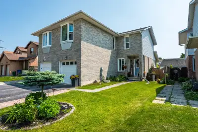 Welcome to 587 Davis Drive, a thoughtfully updated semi-detached home in Central Kingston thats trul...
