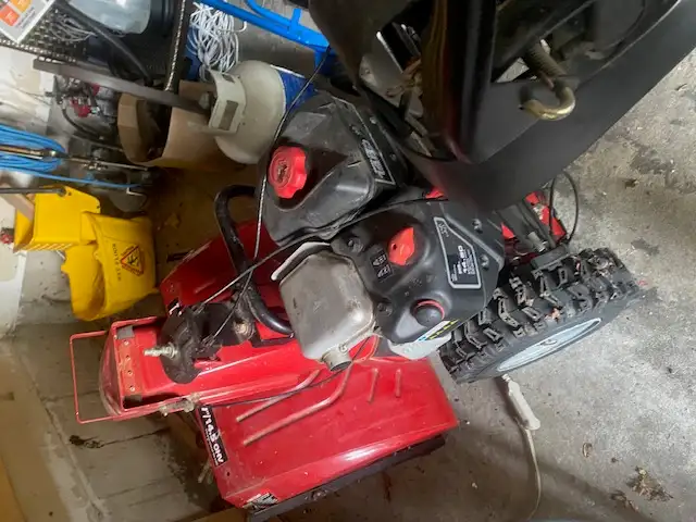 Craftsman 27"14.5 HP Snowblower in Snowblowers in Mississauga / Peel Region - Image 7