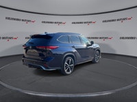 // ACCIDENT FREE!! // Meet the 2022 Toyota Highlander XSE AWD, a sporty and well-equipped SUV built... (image 7)