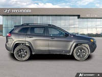 The advertised vehicle price is based on a promotional finance offer. Customers who purchase the veh... (image 5)