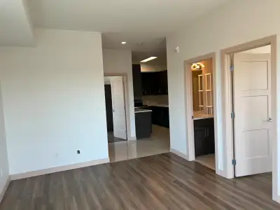 Along Calgary Trail (104ST+63Ave) One  BedRm Unit for Rent