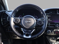 SAFETY INCLUDED ACCIDENT FREE ONE OWNER 2nd WINTER SET LOW KMS Very Clean Kia Soul EV LIMITED with A... (image 8)