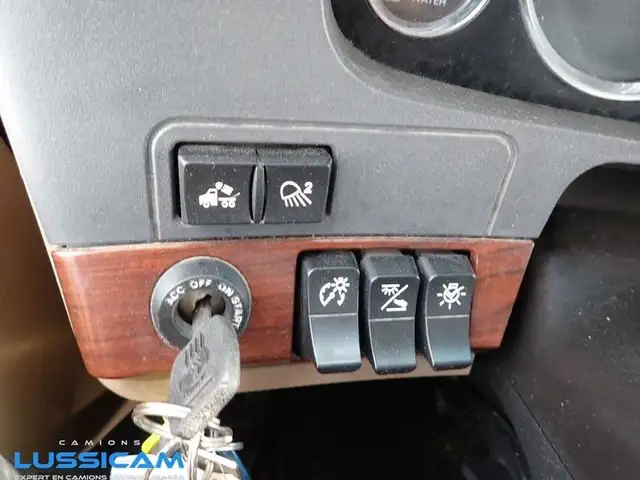 2020 Kenworth T680 in Heavy Equipment in Longueuil / South Shore - Image 17