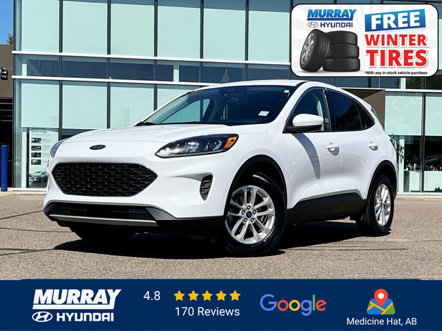 2021 Ford Escape SE AWD Blind Spot System Apple CarPlay in Cars & Trucks in Medicine Hat