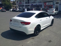 2016 Chrysler 200 96000 KM Price $9999 ON or QC Safety Included Warranty Included Carfax Included Au... (image 5)