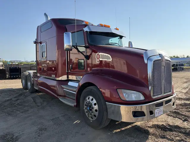 2013 KENWORTH T660 in Heavy Trucks in Saskatoon - Image 4