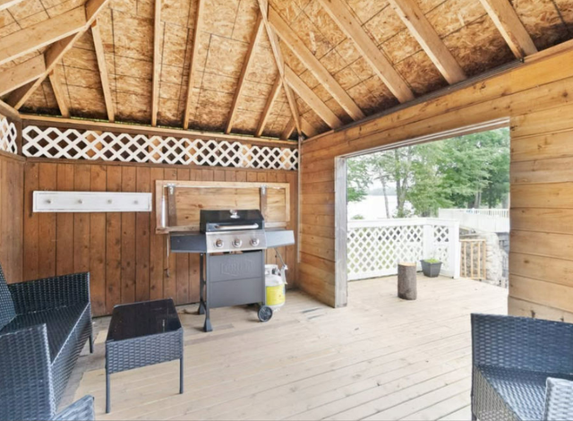 27 Crooked Lake - Stunning Lakefront Home for Rent - Short Term  in Long Term Rentals in Bridgewater - Image 24