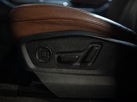 This is a Canadian vehicle offering a perfect balance of luxury, performance, and family-friendly ve... (image 9)
