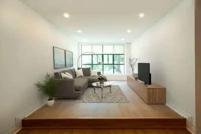 Live well at 80 Beverley Street; perfectly located near the main intersection of Dundas Street West...