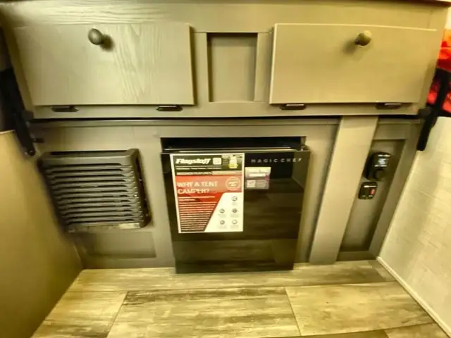 2025 Forest River RV Flagstaff MAC Series 191MT in Travel Trailers & Campers in Bedford - Image 17