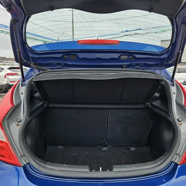 2017 Hyundai Accent SE in Cars & Trucks in St. Catharines - Image 7
