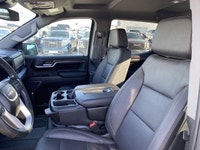 ** Remote Start , Bluetooth Connection** This vehicle is like driving in first class. Loaded with an... (image 1)