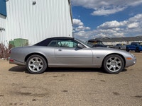 --DRIVE THE DREAM THIS SUMMER AT ADRENALIN MOTORS! NOW LOCATED IN GASOLINE ALLEY, RED DEER!-- 4.0L V... (image 3)