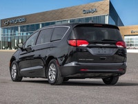 2024 Chrysler Grand Caravan SXT | NO REPORTED ACCIDENTS | STOW-N-GO The 2024 Chrysler Grand Caravan... (image 4)