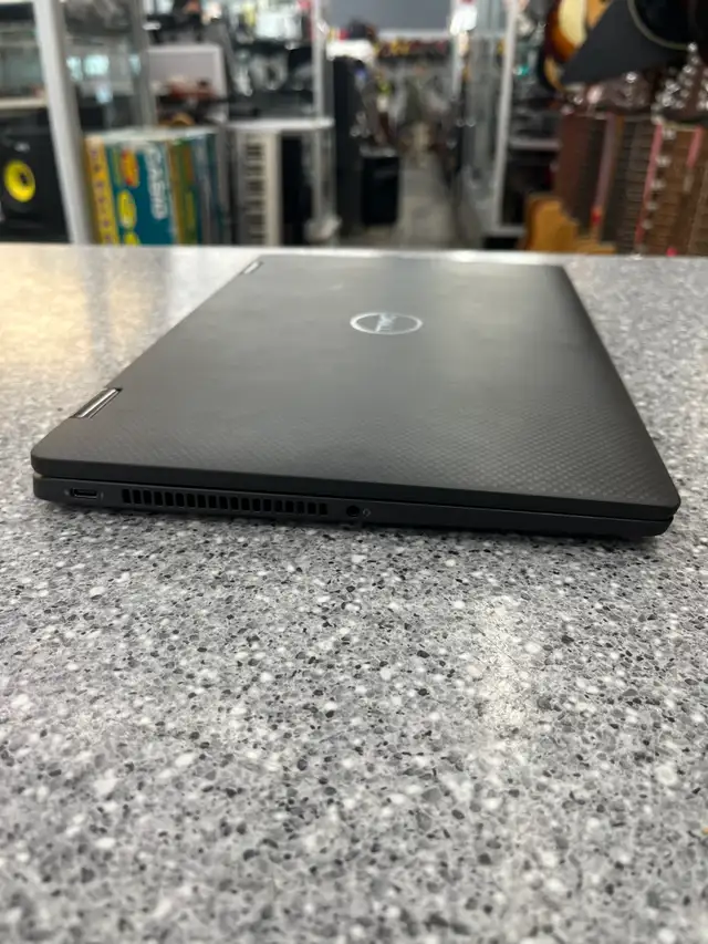 Dell Latitude 7430 2-in-1 Laptop in Laptops in City of Toronto - Image 3