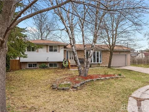 27 MCGREGOR Place in Houses for Sale in Hamilton