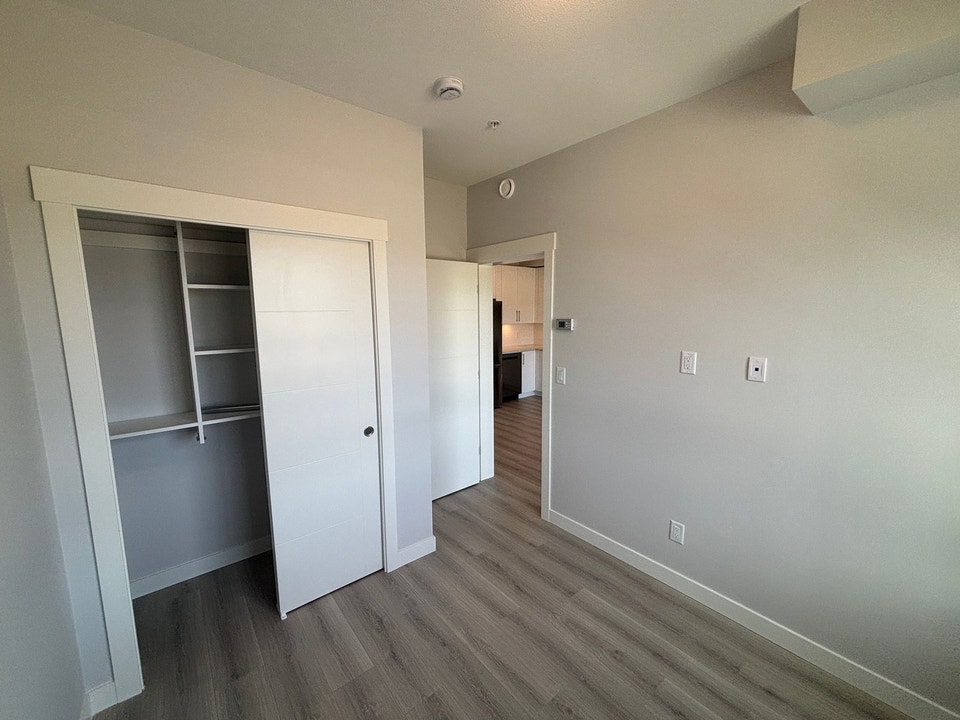 Brand New Condo in Mission 4