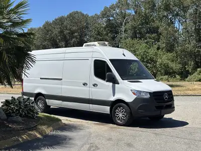 2019 Mercedes-Benz Sprinter 2019 Mercedez-Benz Reefer Sprinter Van Volta Air Pluto Reefer Unit Samle...
