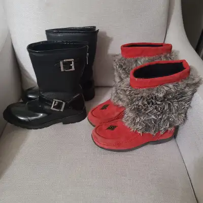 Girls winter boots Size 4, View more