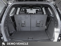This Dodge Durango boasts a Regular Unleaded V-6 3.6 L/220 engine powering this Automatic transmissi... (image 7)