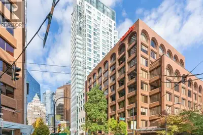 Terminal City Club is one of the most prestigious mixed used buildings in this part of town. The gra...
