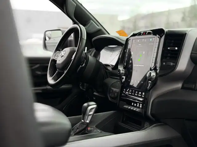 2023 Ram 1500 Sport GT Crew Cab 4WD | No Accidents | 5'7 Box in Cars & Trucks in Calgary - Image 13